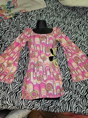 70s vibe y2k Pink, white, and yellow psychedelic Retro hippie swirl top